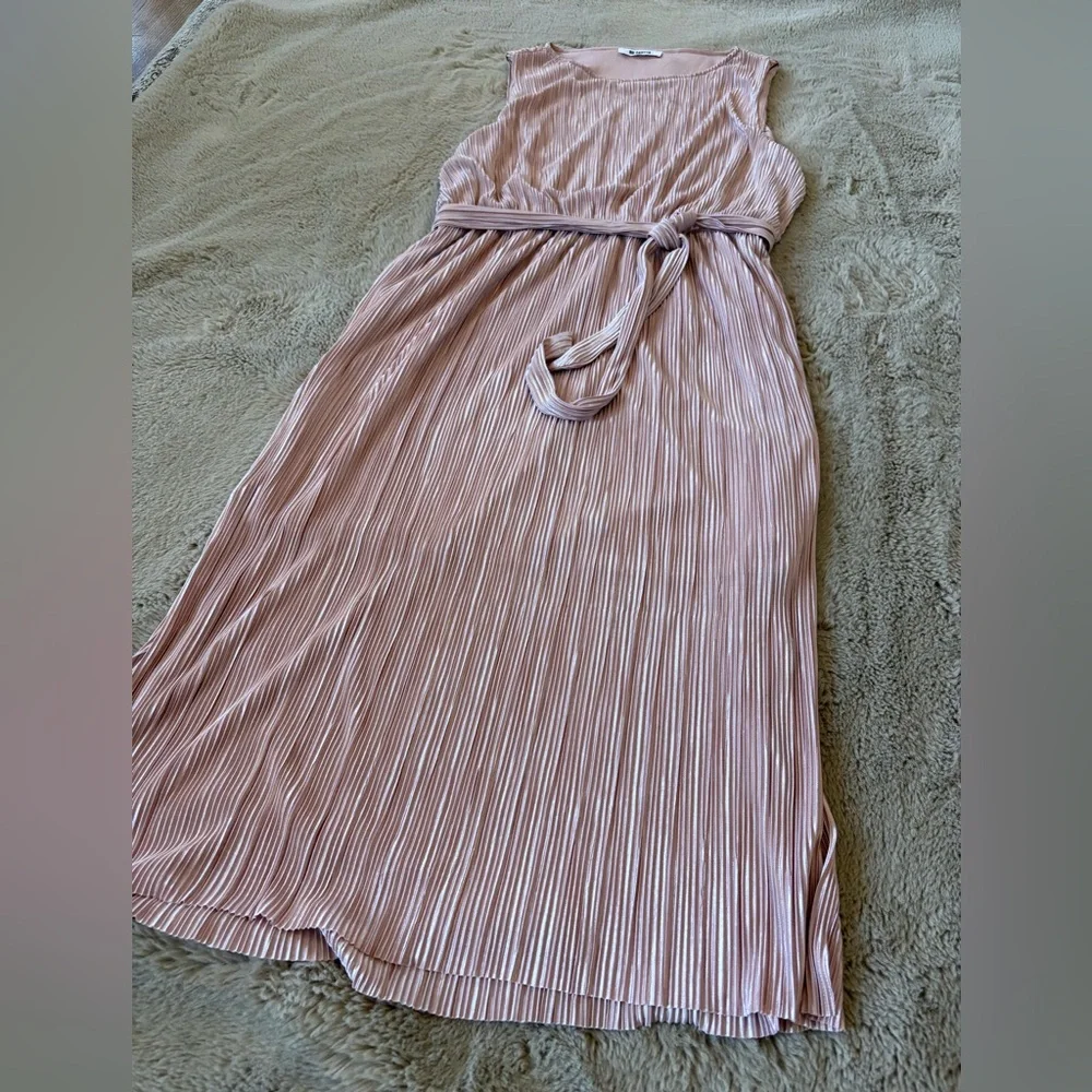 BB Dakota pleated midi dress, Women’s Medium